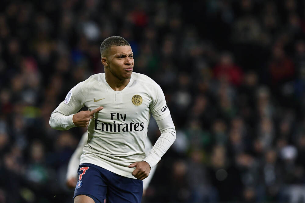 罗马诺：皇马预计将在明夏回购尼科·帕斯，而不是冬窗